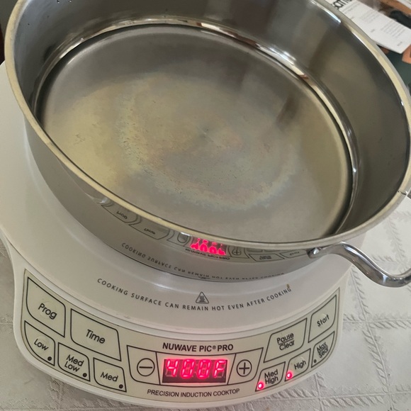 Silver Cookware Set - Picture 7 of 16